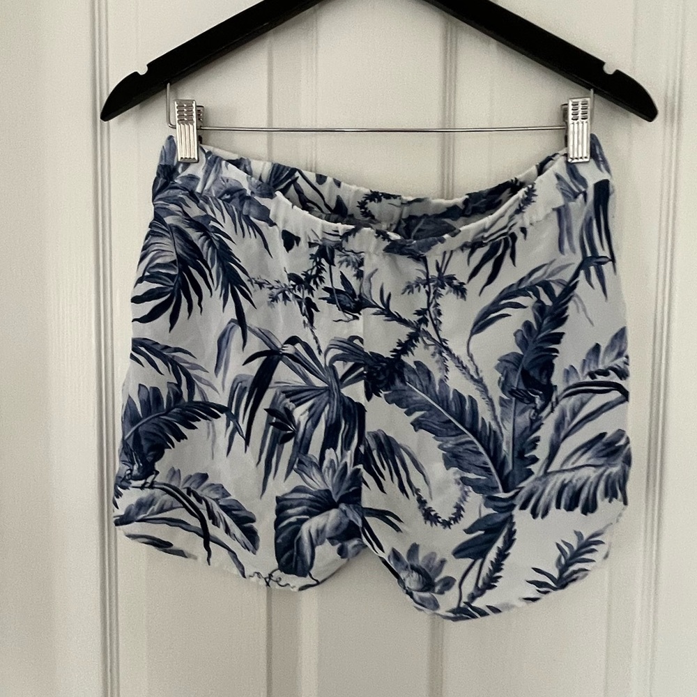 Equipment 100% Silk Shorts with Pocket Tropical Print Small